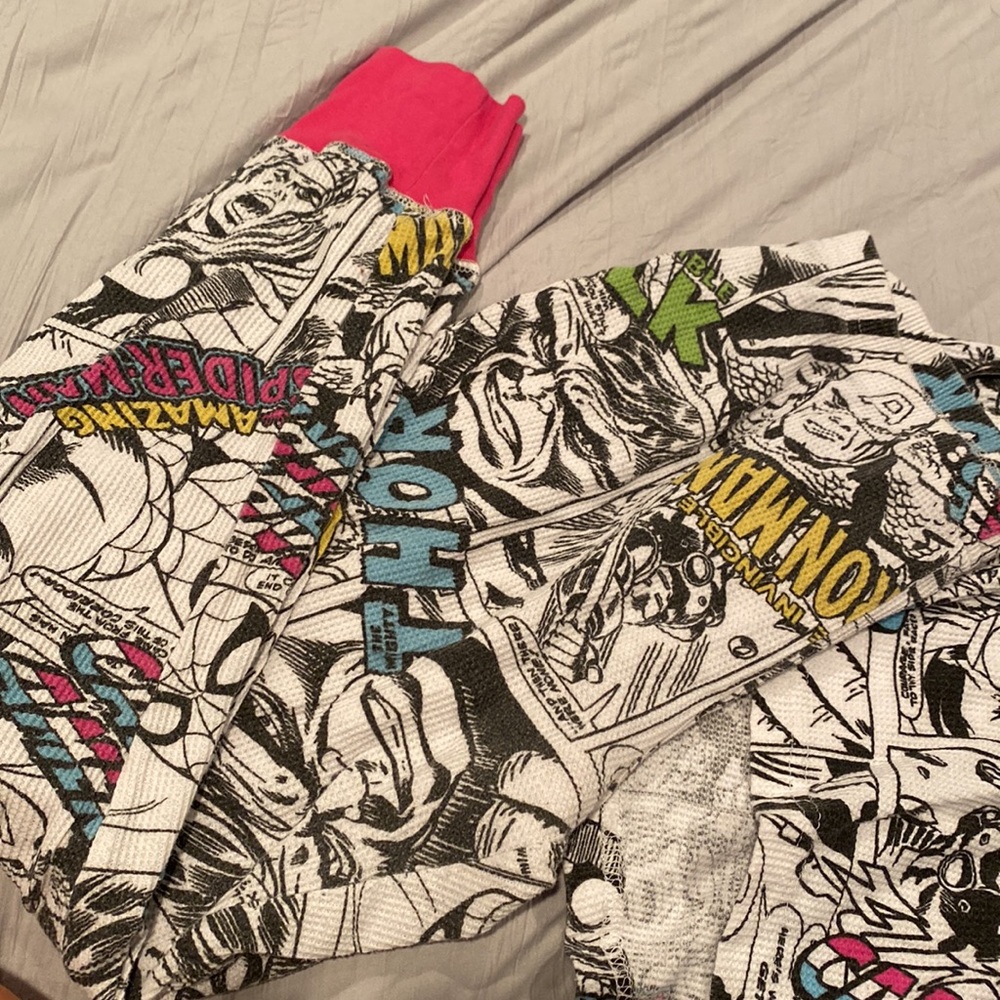 Marvel Pajama Set - Picture 2 of 5